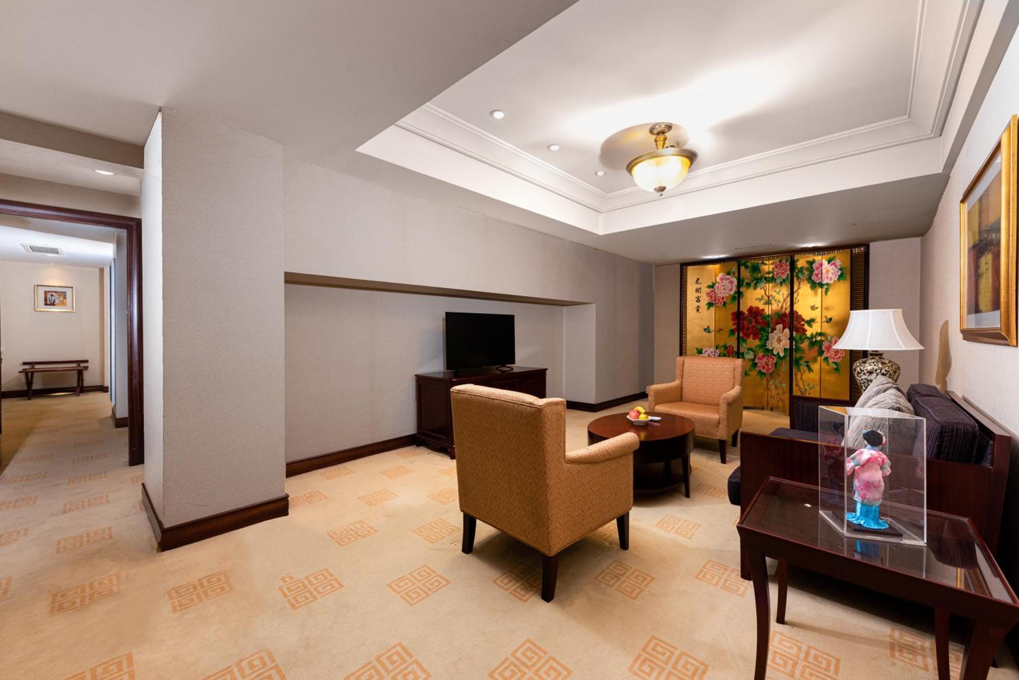 Ramada Plaza Optics Valley Hotel ווהאן מראה חיצוני תמונה