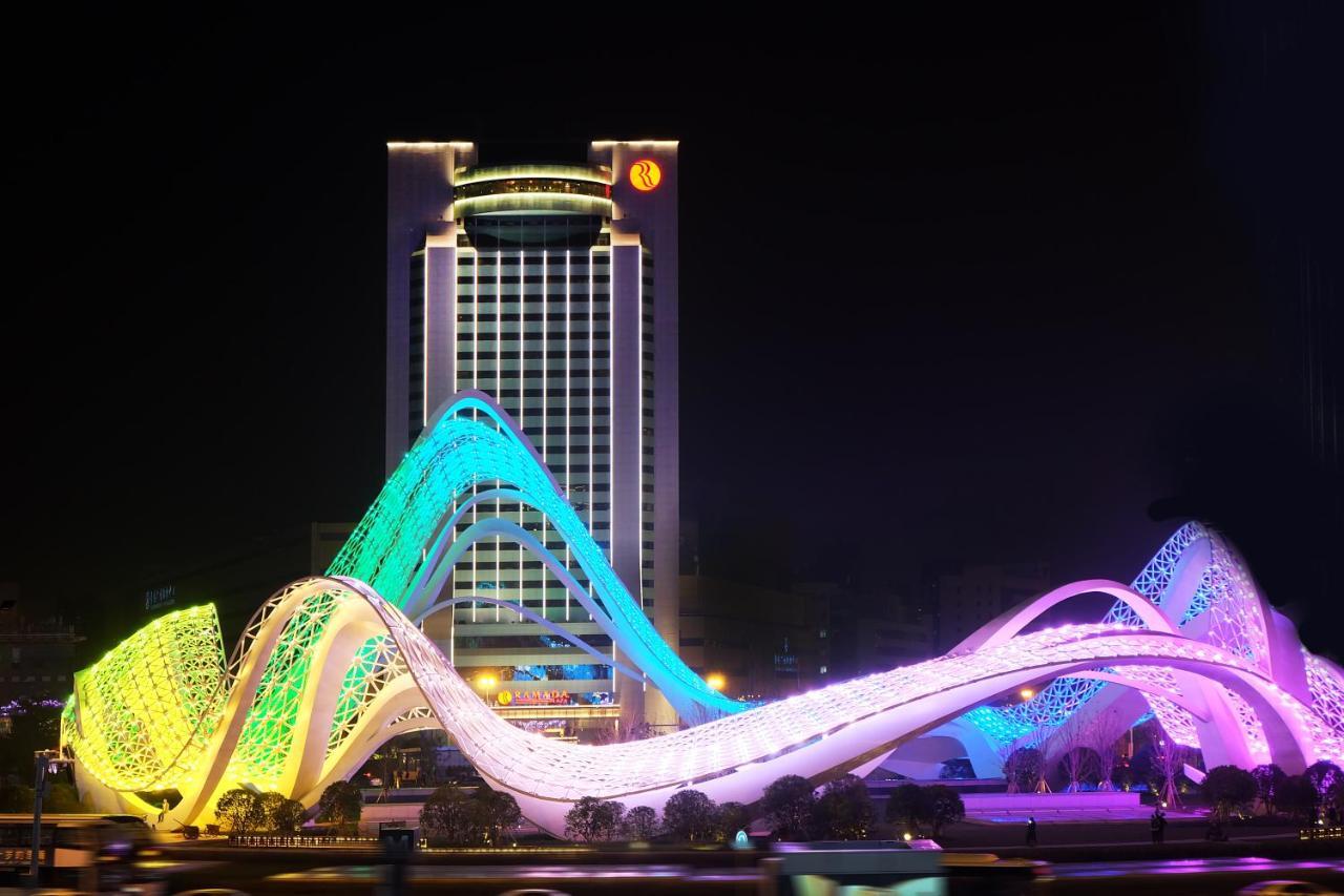 Ramada Plaza Optics Valley Hotel ווהאן מראה חיצוני תמונה
